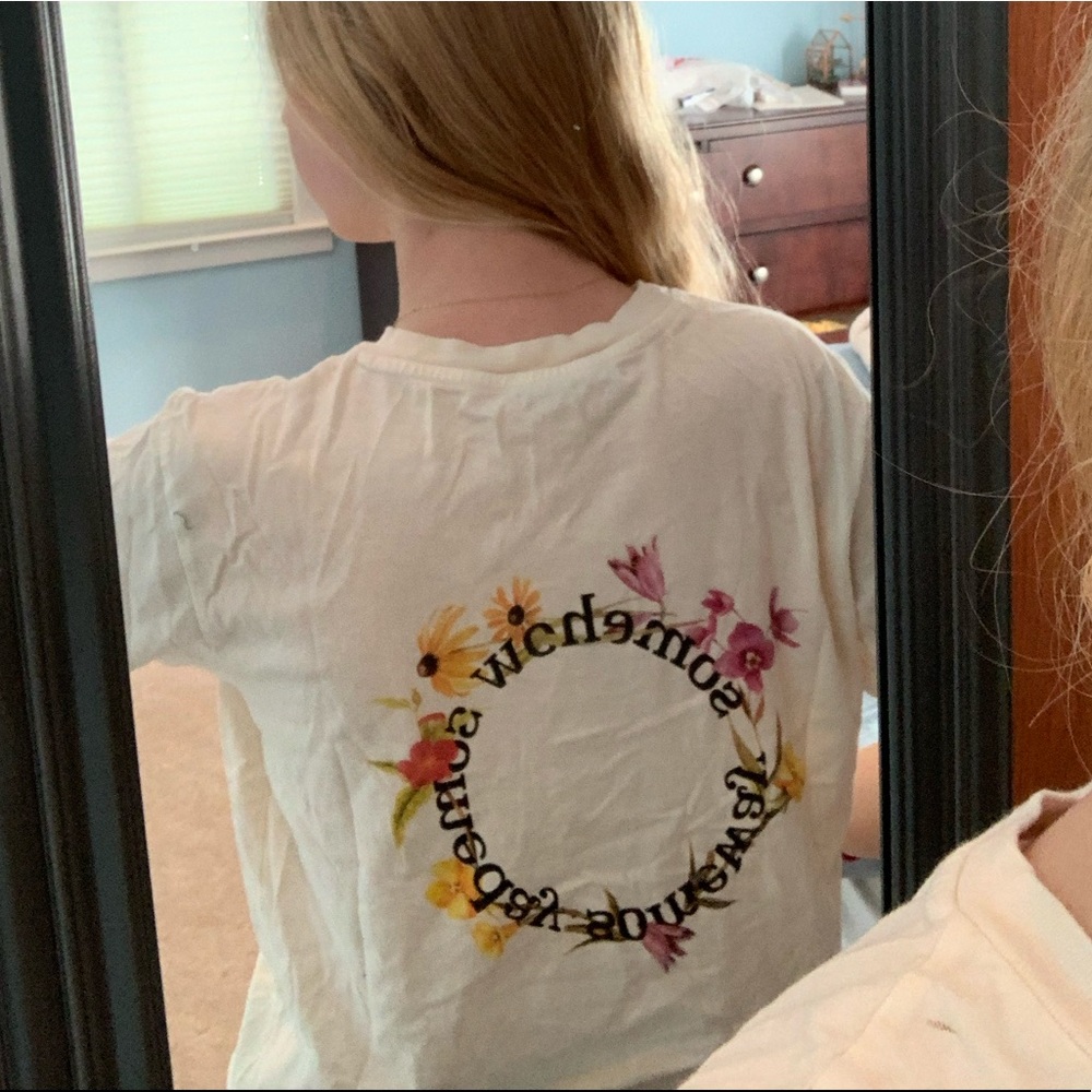 tee shirt - Picture 2 of 2